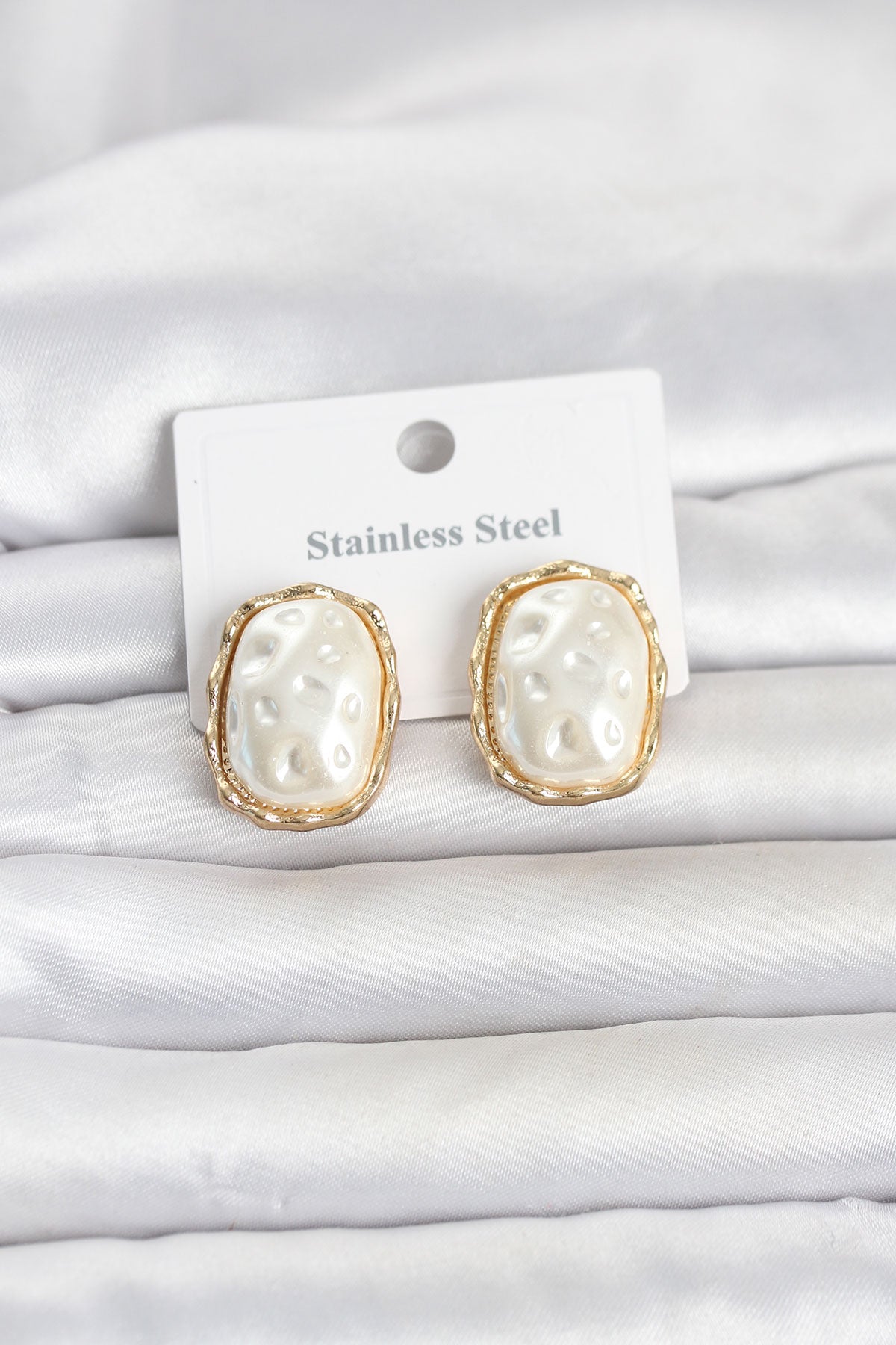 316L Çelik Gold Renk İnci Model Vintage Kadın Küpe